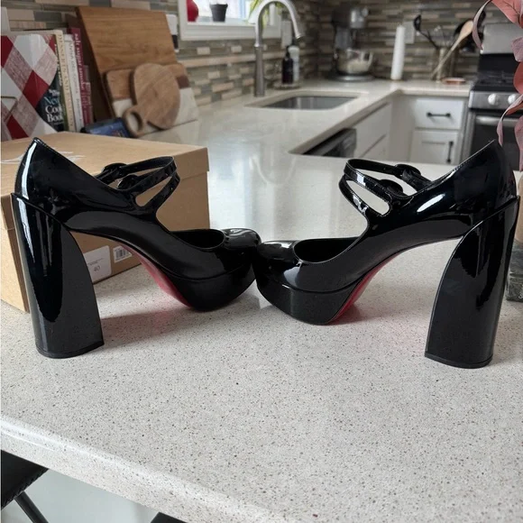 Christian Louboutin platform Mary Janes size 40 - Picture 4 of 6